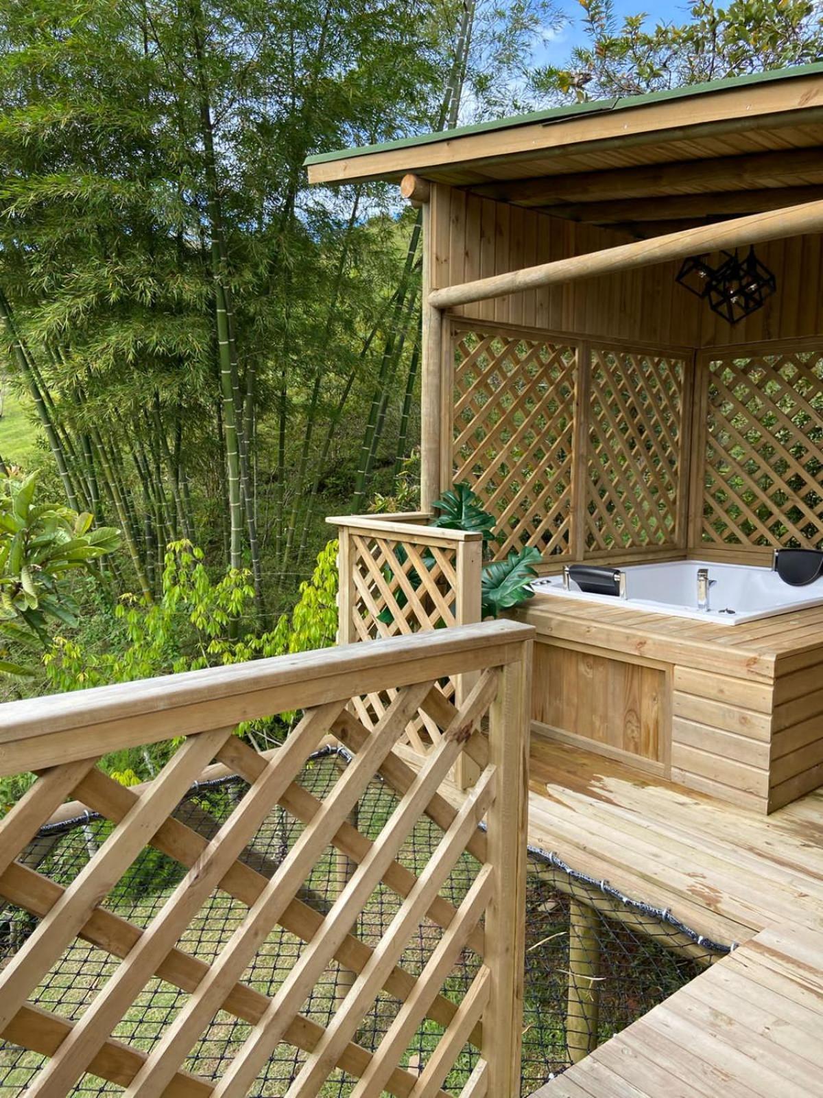 Cardinal Glamping Hotel Guatapé Exterior foto