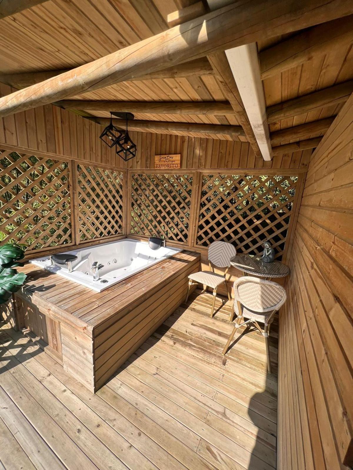Cardinal Glamping Hotel Guatapé Exterior foto